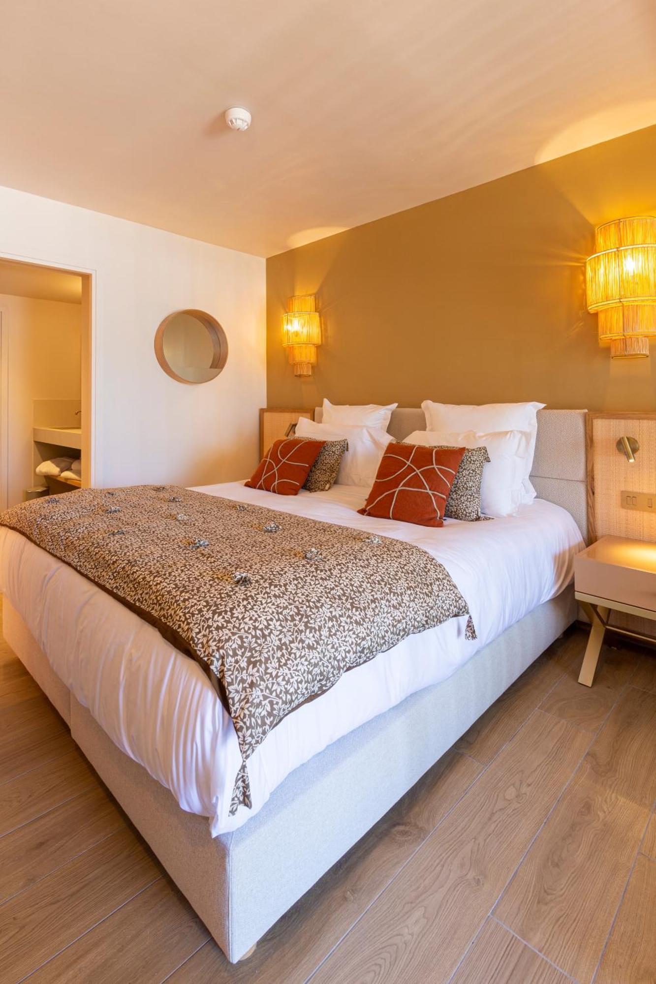 Hotel Riva Beach Порто-Веккьо Экстерьер фото