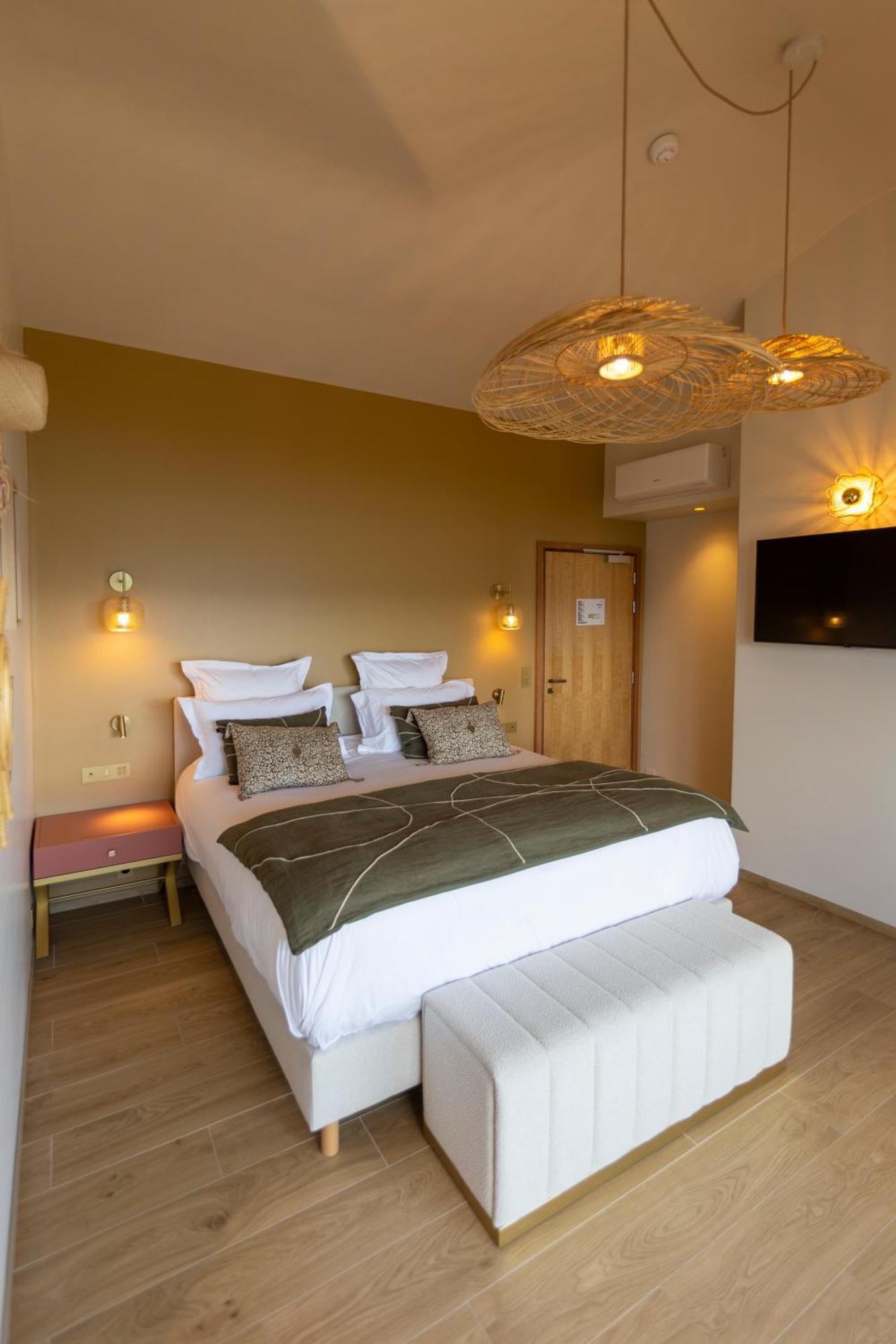 Hotel Riva Beach Порто-Веккьо Экстерьер фото